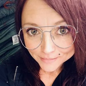 Meet your Posher, Bambi